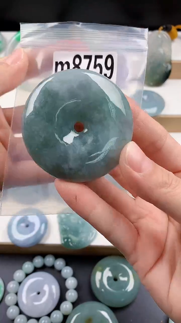 颈饰未镶嵌翡翠天然翡翠吊坠挂件