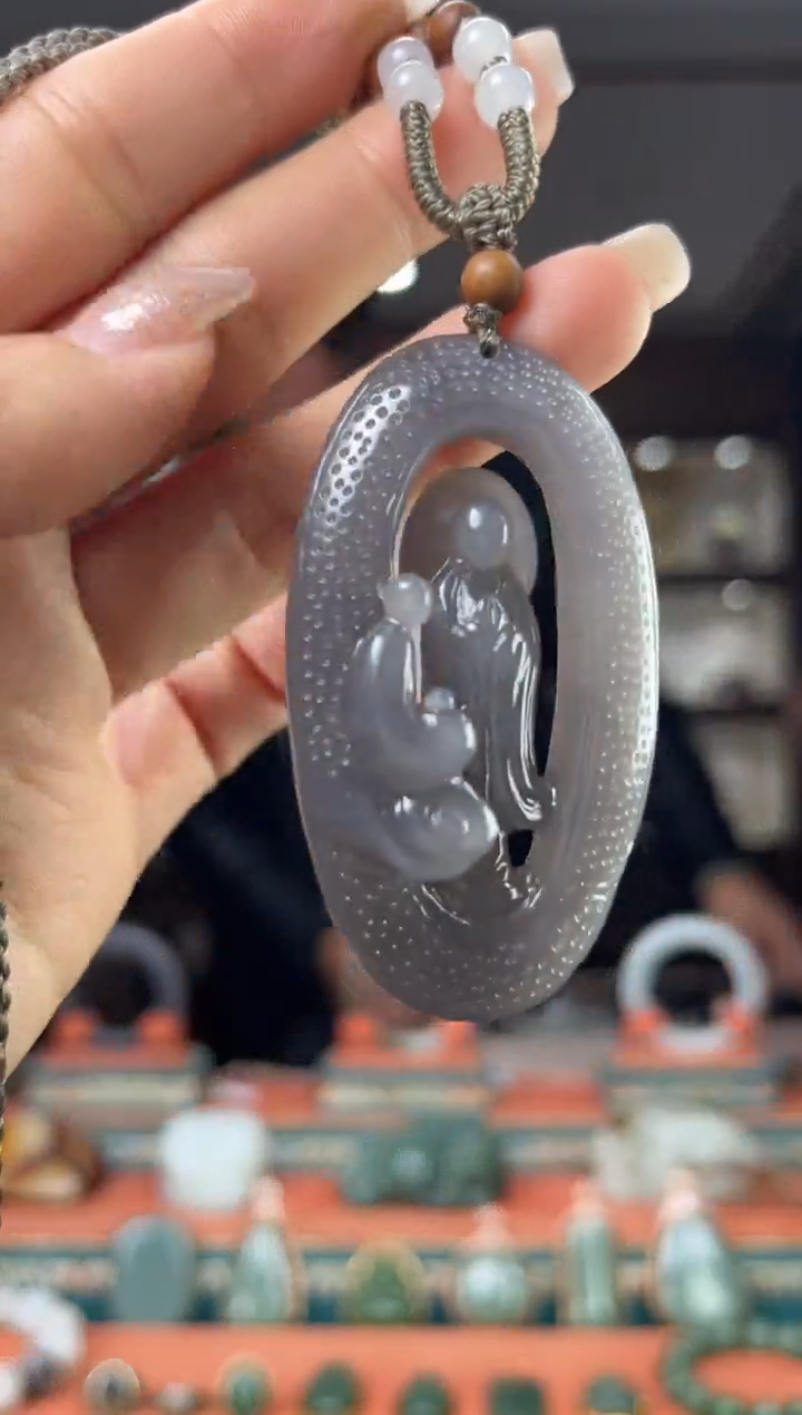 颈饰未镶嵌和田玉佩佩