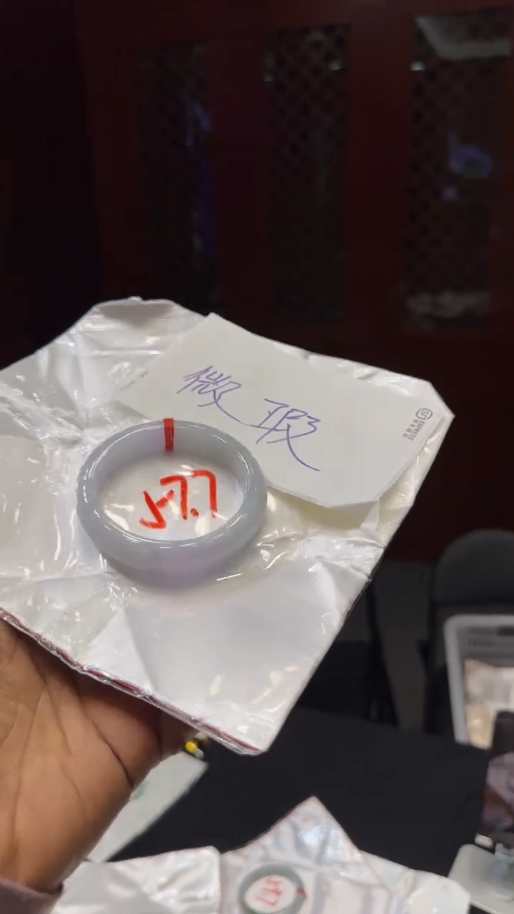 【闪购商品】翡翠手镯未镶嵌手镯