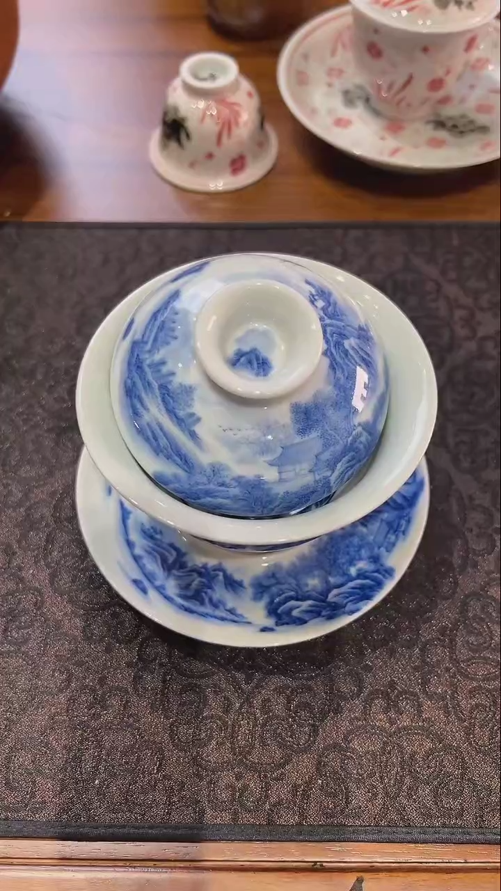 【闪购商品】陶瓷青花柴窑山水三才盖碗（瑕）