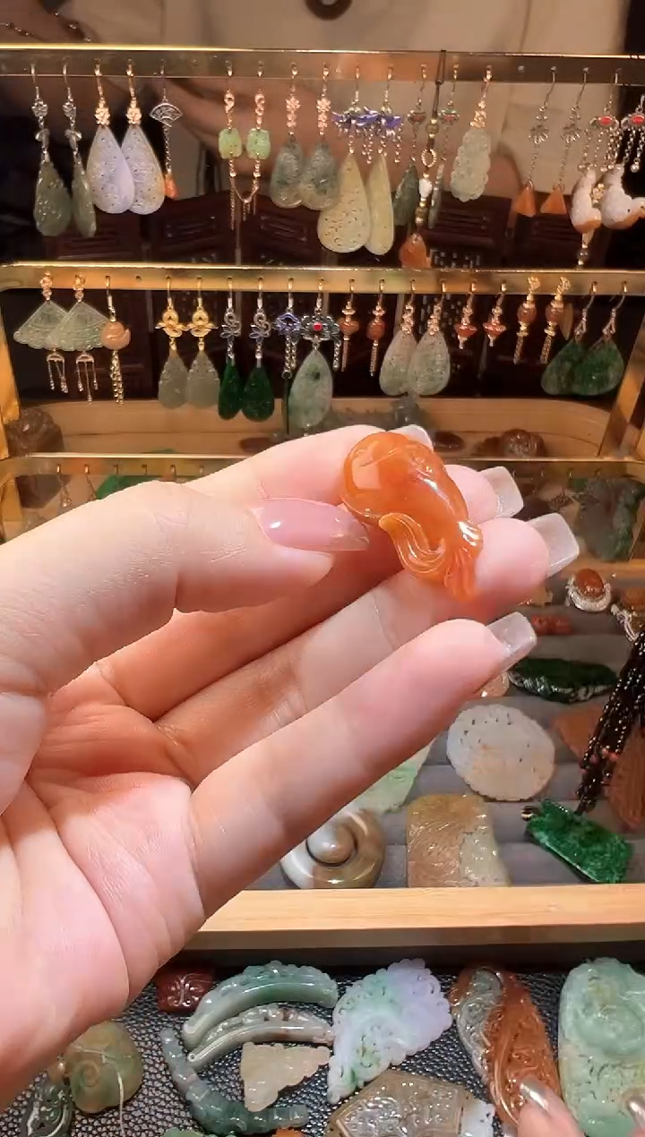 定制翡翠未镶嵌翡翠