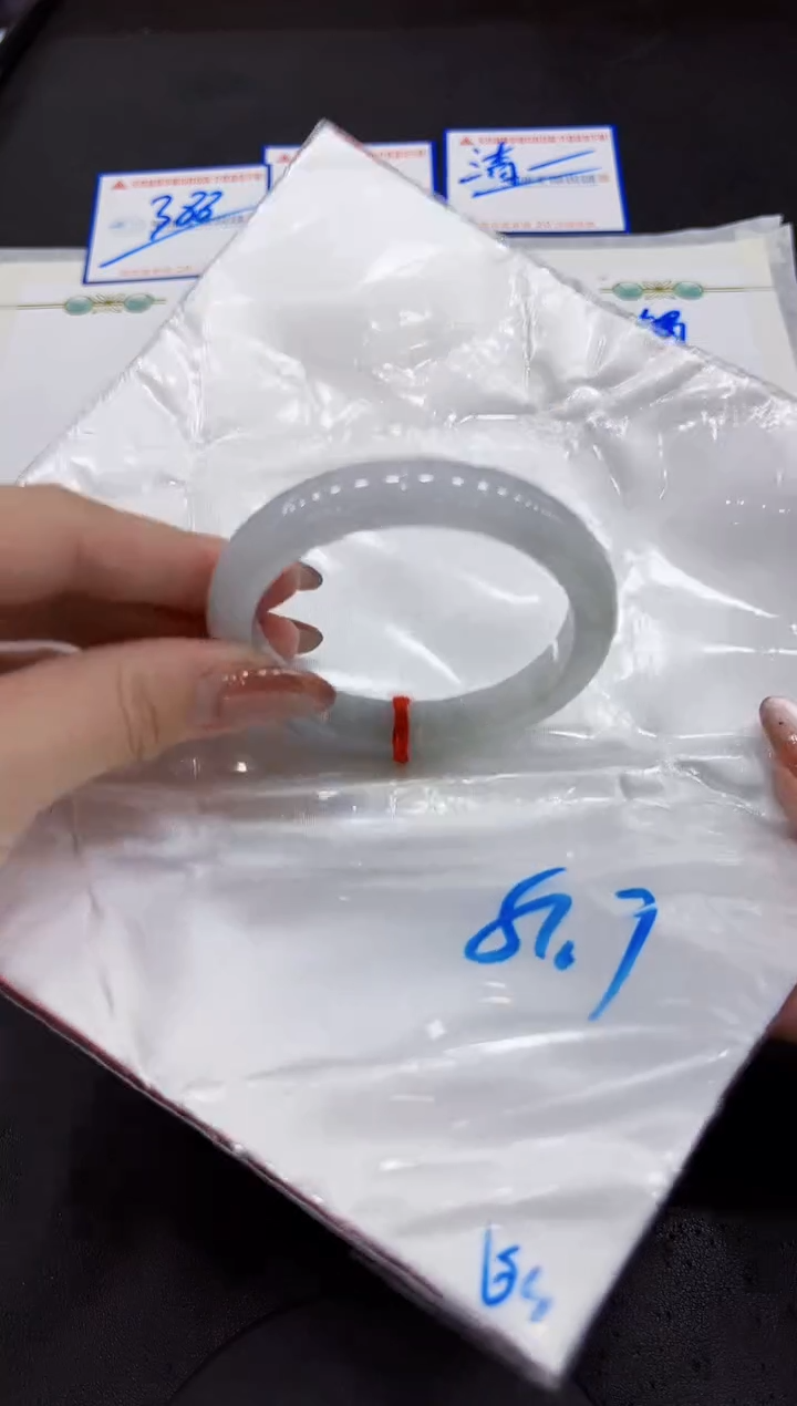 【闪购商品】翡翠手镯未镶嵌000000000000