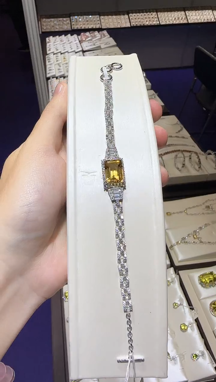 【闪购商品】黄晶手链银S925镶嵌9*11mm