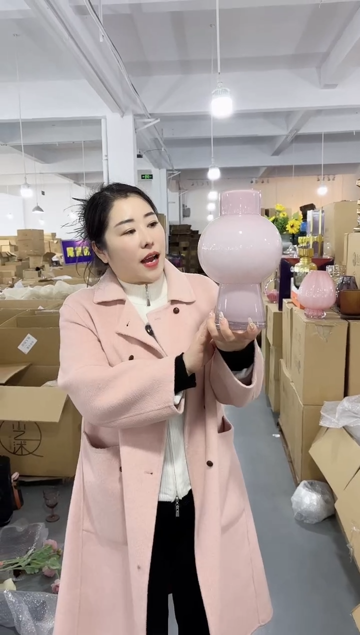 【闪购商品】玻璃唐总花瓶厂-微瑕-XIUZ