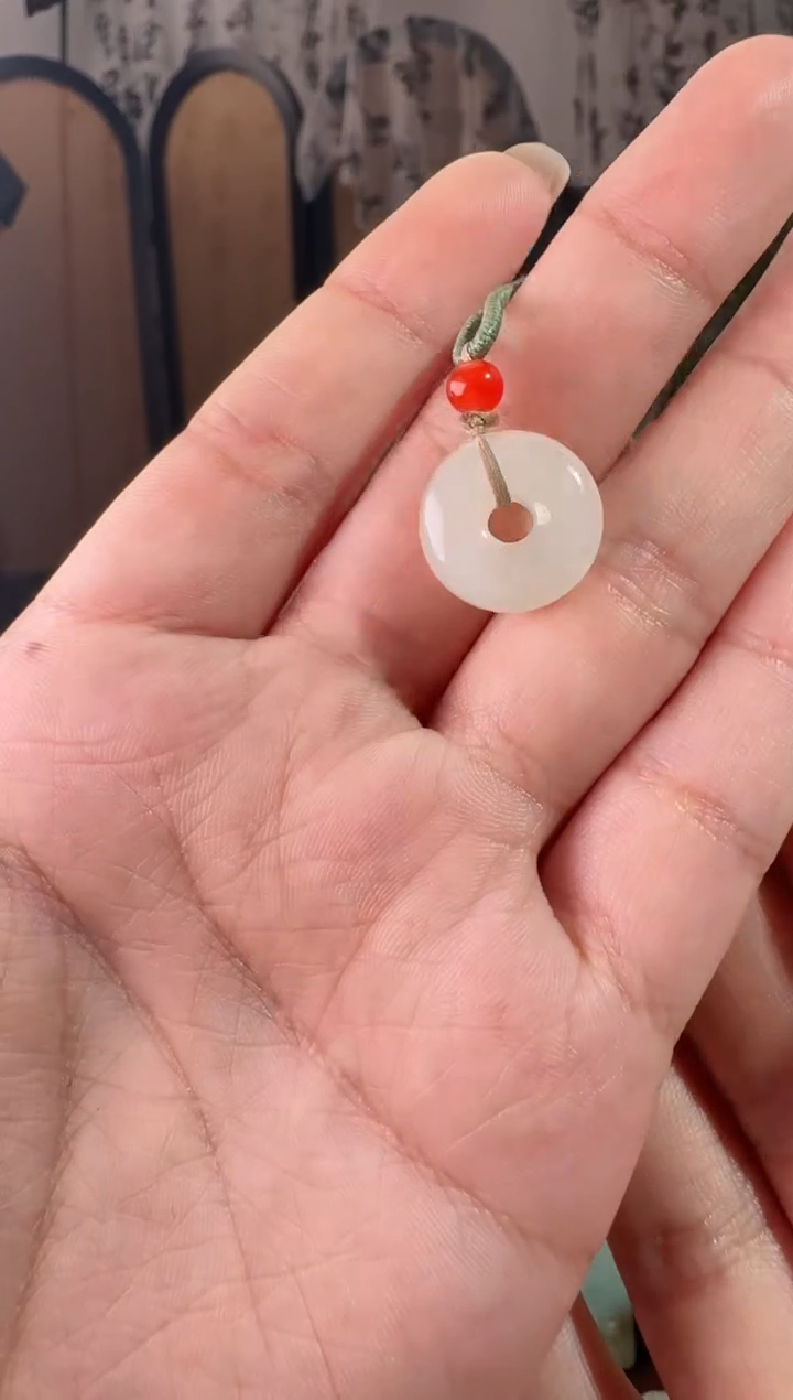 颈饰未镶嵌和田玉白玉平安环