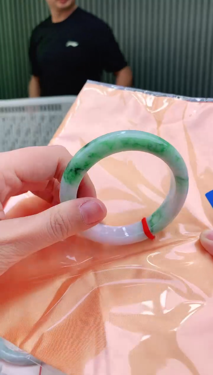 未镶嵌手镯翡翠55