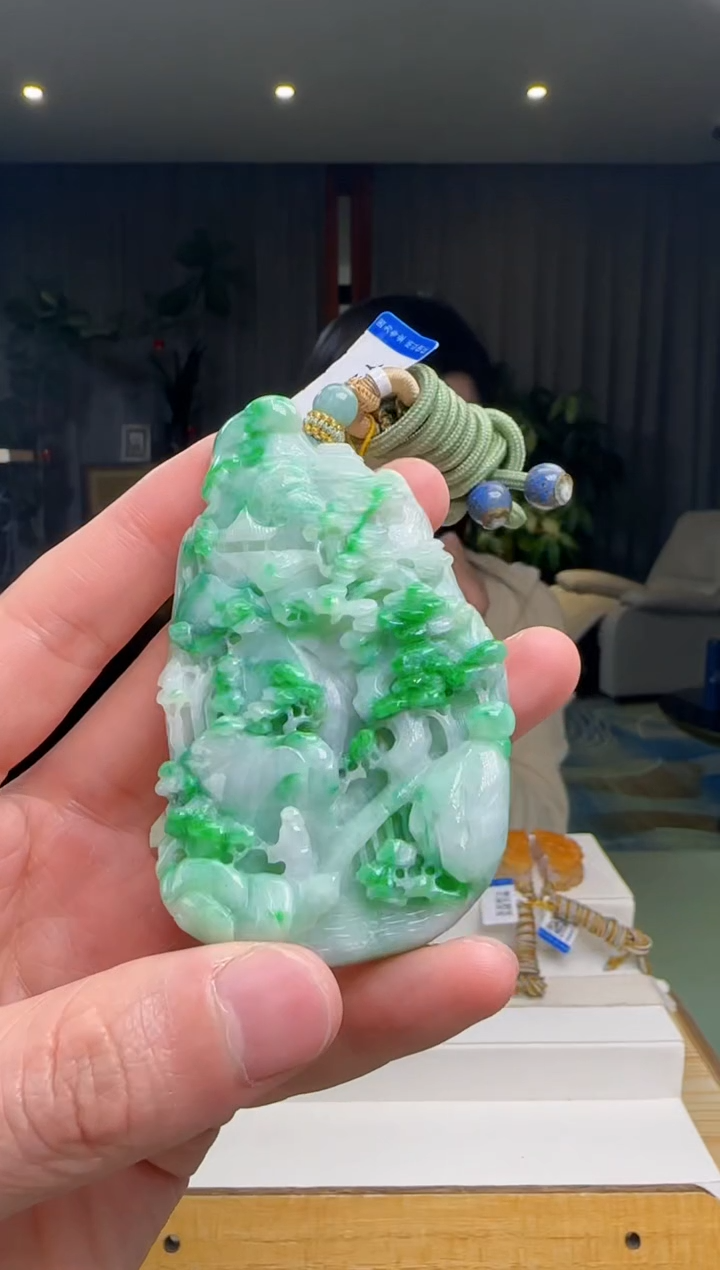 【闪购商品】翡翠吊坠(不含链)未镶嵌DY@@960Q3J15351