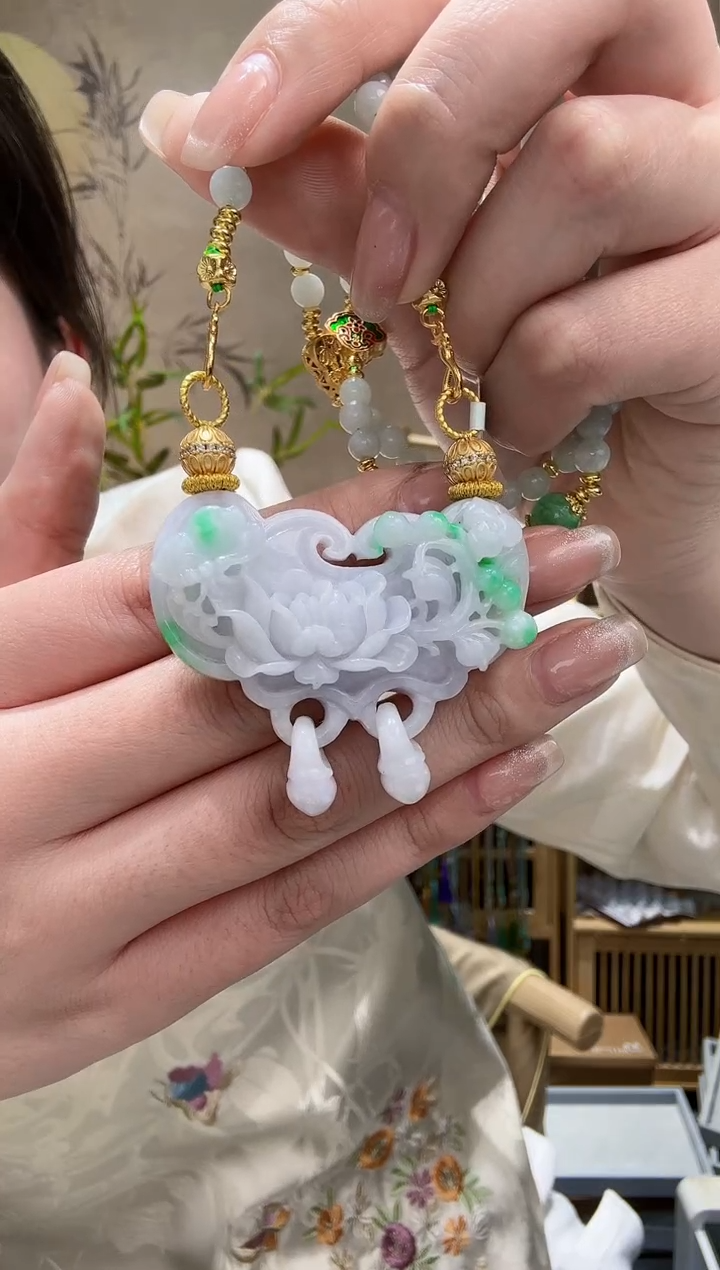 【闪购商品】翡翠颈饰未镶嵌吊坠