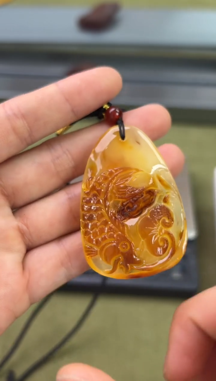 裸石琥珀未镶嵌琥珀蜜蜡吊坠