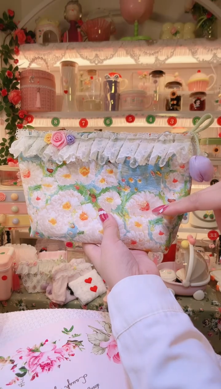 蕾丝油画化妆包——手工制作品质好！