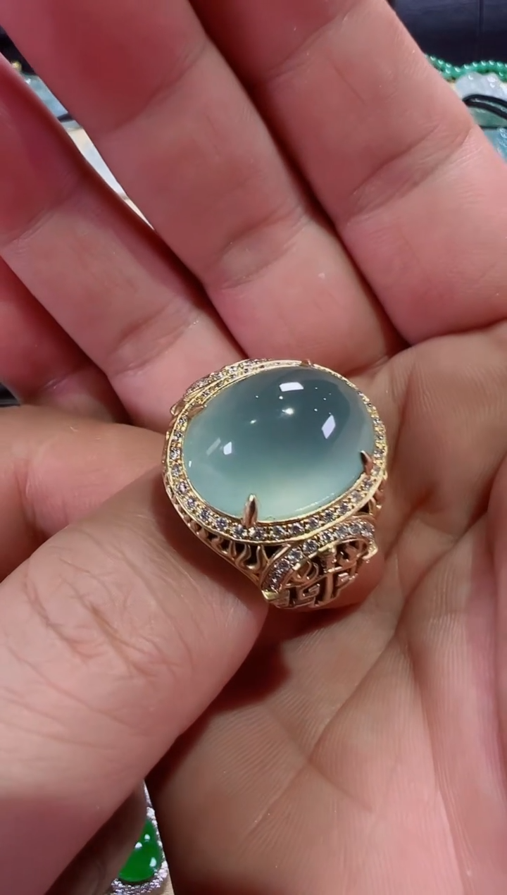 颈饰18K金镶嵌翡翠天然缅甸翡翠