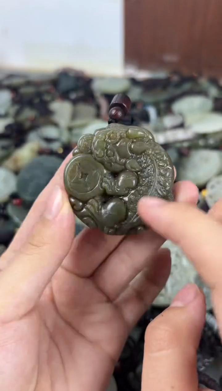 【闪购商品】和田玉颈饰未镶嵌1