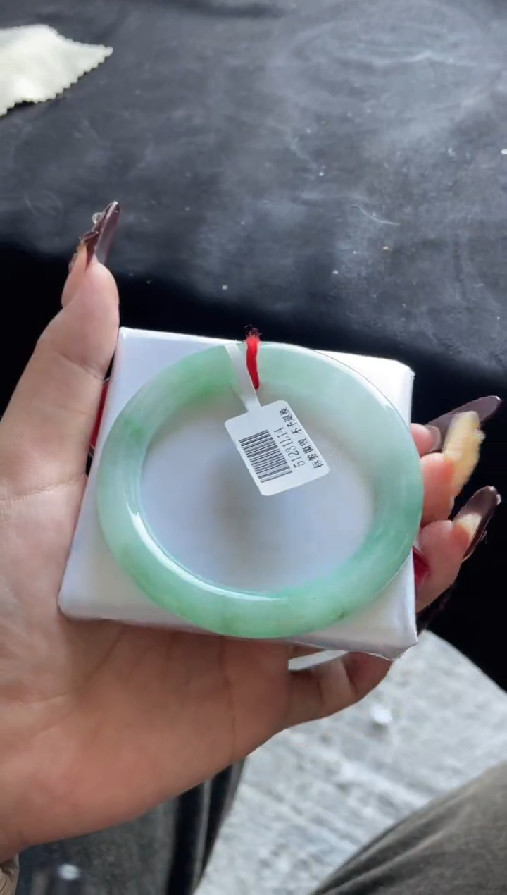 未镶嵌手镯翡翠三天鉴赏期