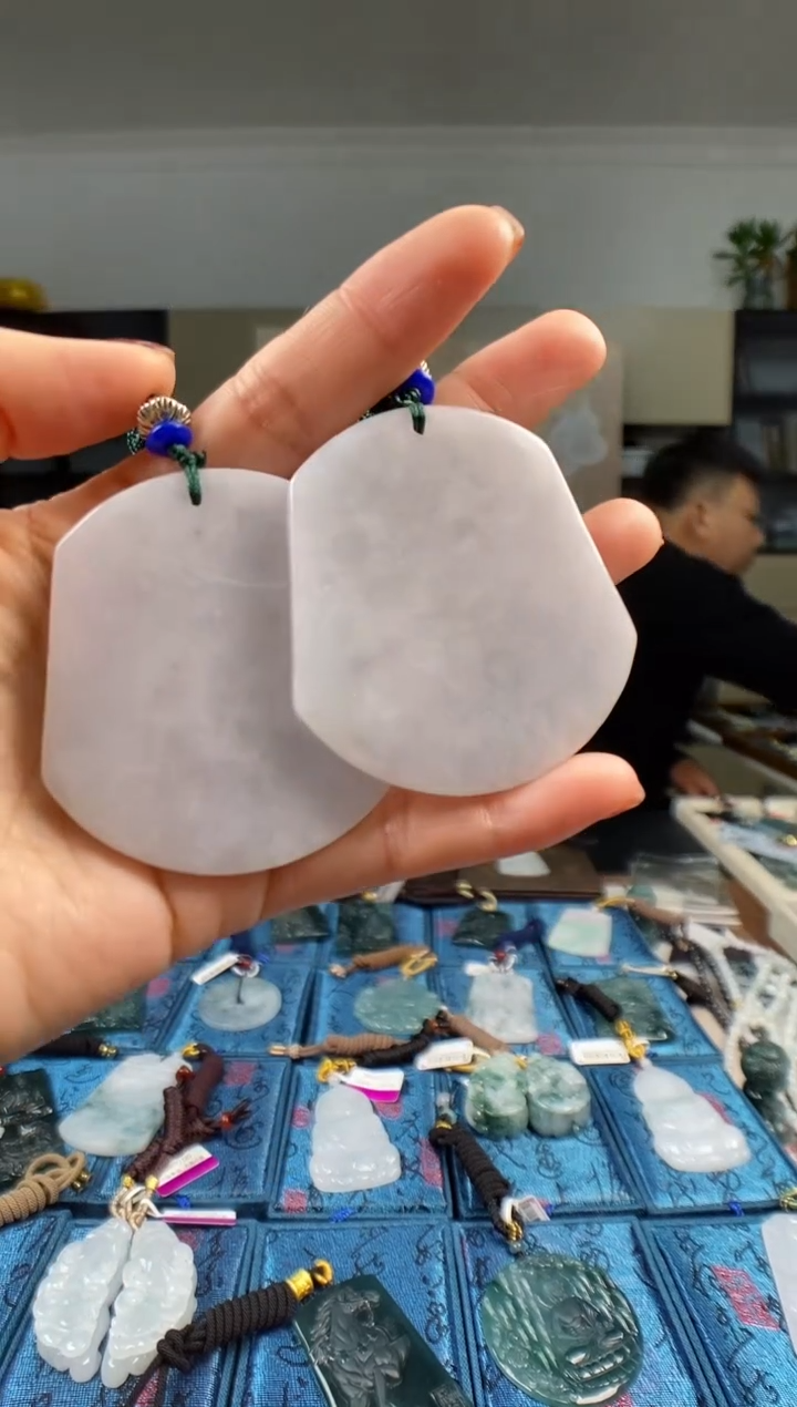 颈饰未镶嵌翡翠多样性发其一