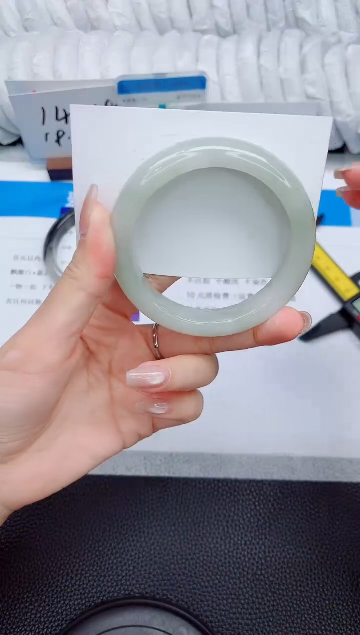 石英质玉手镯未镶嵌224-57