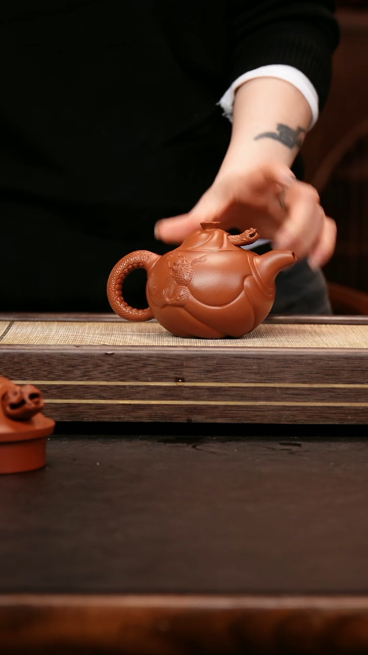 茶壶紫砂阿*朱泥 鱼化龙