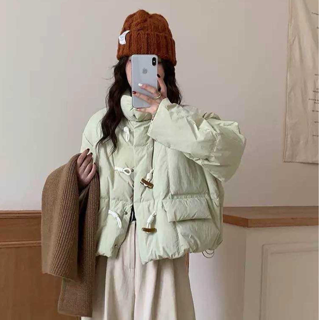 2025新款休闲羊角扣羽绒服时尚冬季百搭白鸭绒外套女短款立领