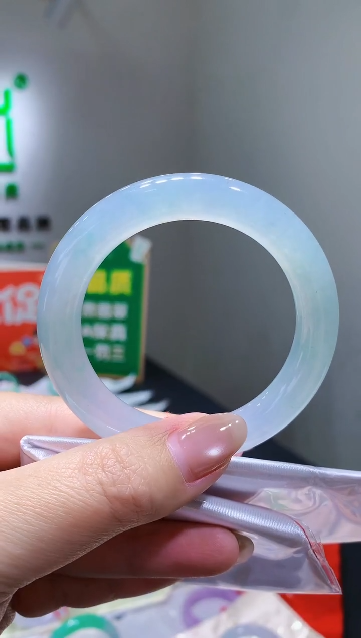 未镶嵌手镯翡翠-k582 天然缅甸A货翡翠54.4圆条总价10万定金2万