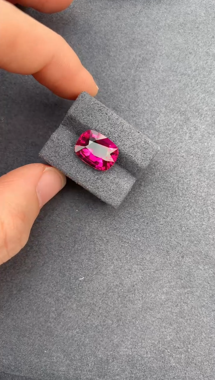 【闪购商品】碧玺裸石未镶嵌5.1ct卢比莱