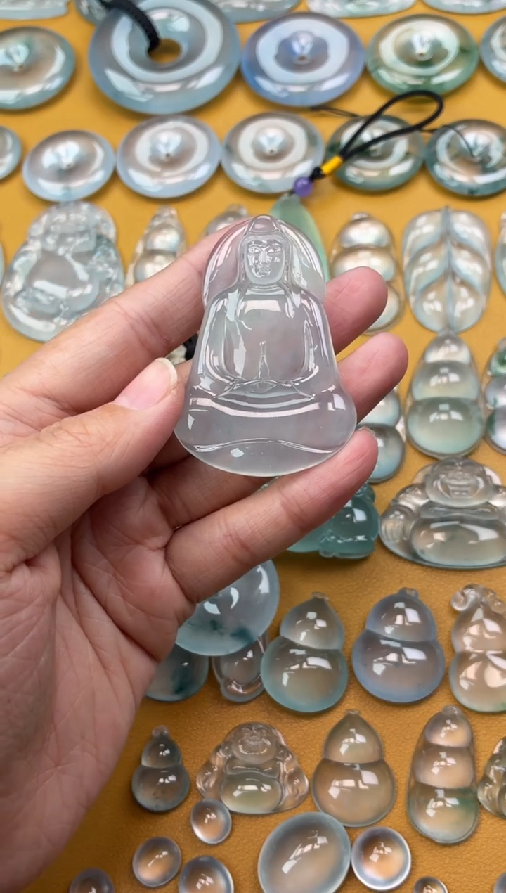 吊坠(不含链)未镶嵌翡翠58 素衣 54.6 37.9 4.5