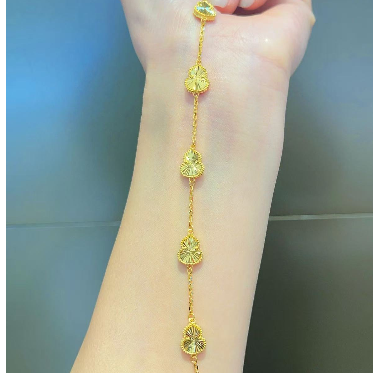 Chow Tai Seng/周大生足金镭射五福葫芦手链