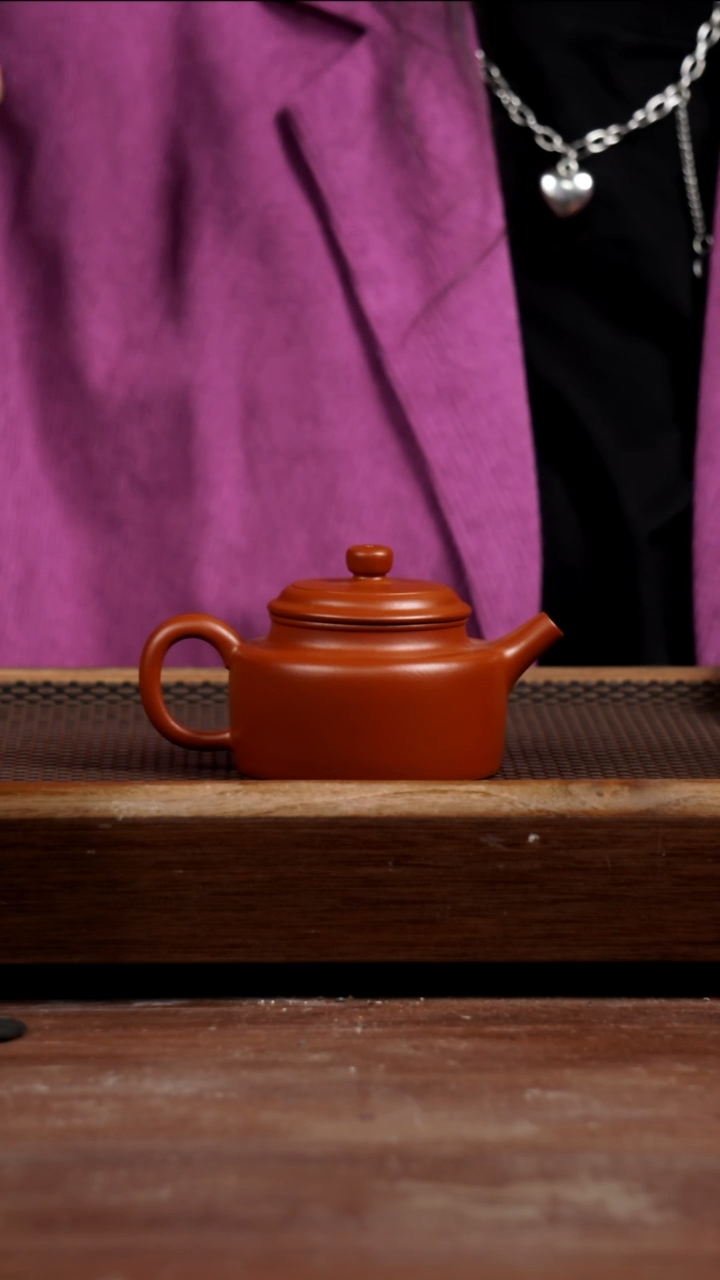 茶壶紫砂出***贵小煤窑朱泥德钟150CC
