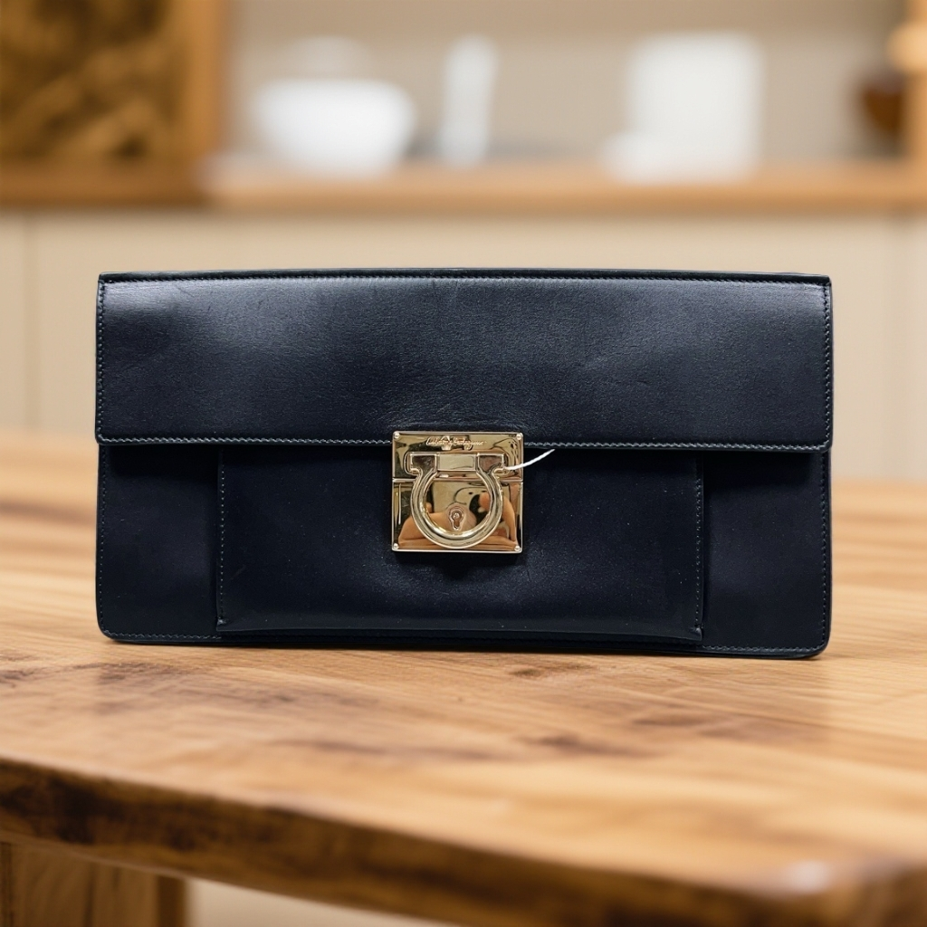 95新 FERRAGAMO/菲拉格慕  黑色手拿包 1890 9838 