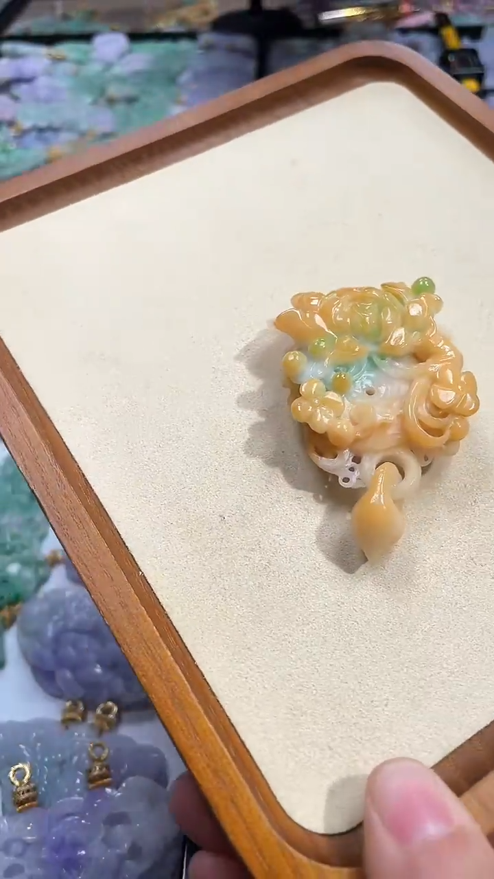 【闪购商品】翡翠颈饰未镶嵌吊坠