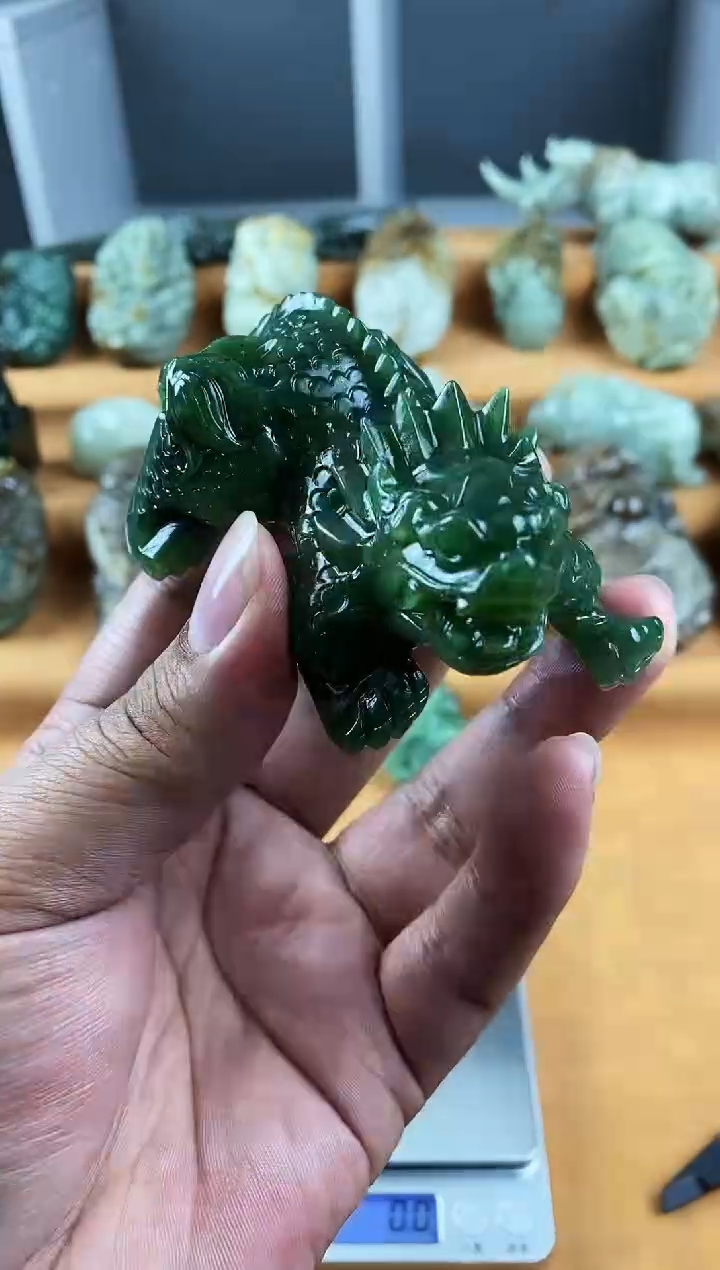 未镶嵌和田玉把件1