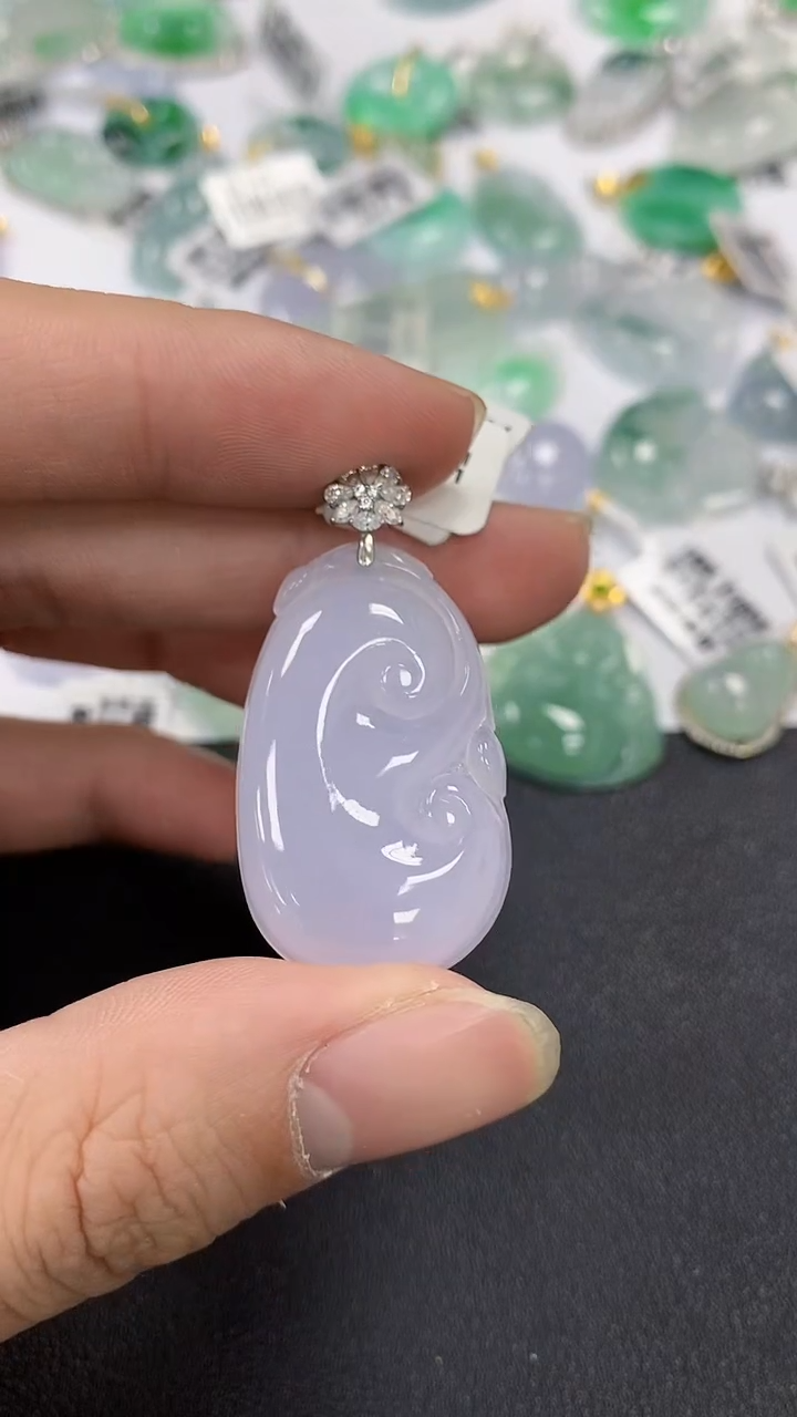 颈饰18K金镶嵌翡翠a货假一赔三支持复检百元上9元证书费自理