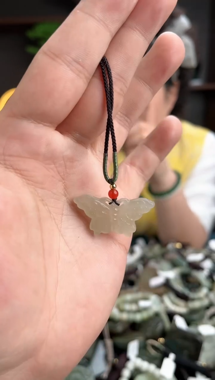 和田玉未镶嵌颈饰多样性发货，一物一拍