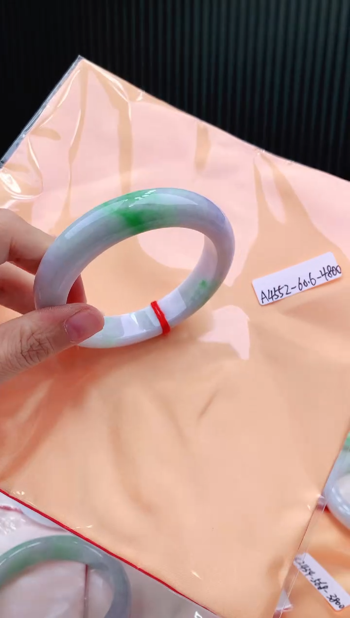 未镶嵌手镯翡翠60+