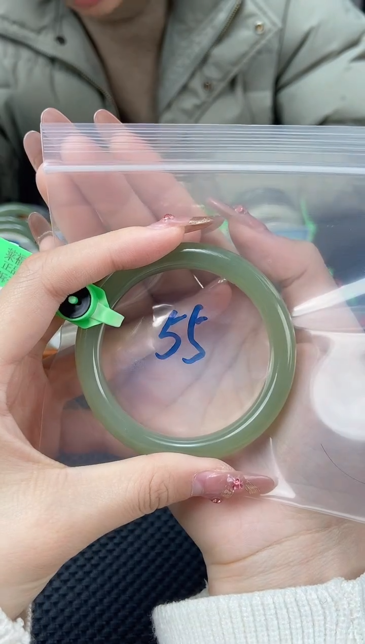 【闪购商品】和田玉手镯未镶嵌和田玉手镯