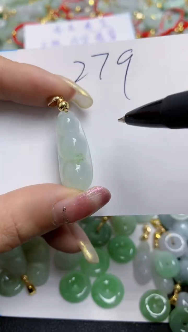 【闪购商品】翡翠颈饰合金天然翡翠A货
