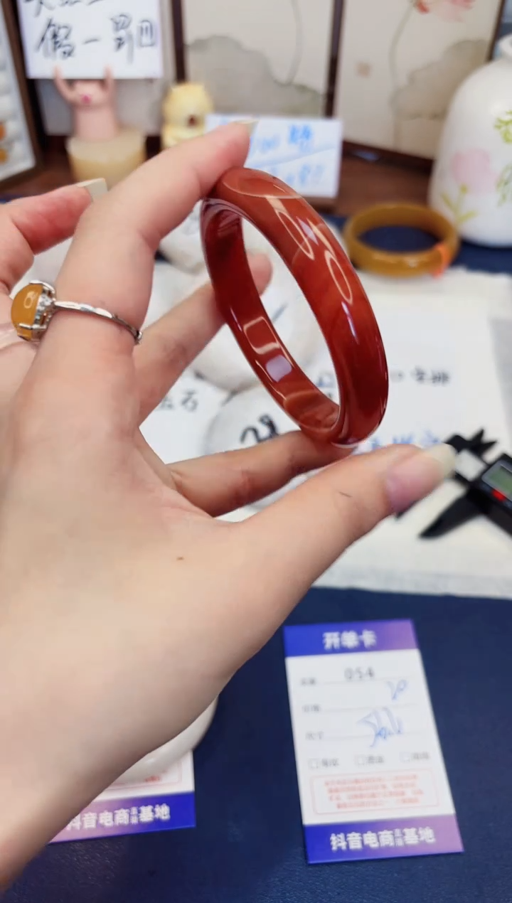 石英质玉手镯未镶嵌54-玛瑙-圈口56