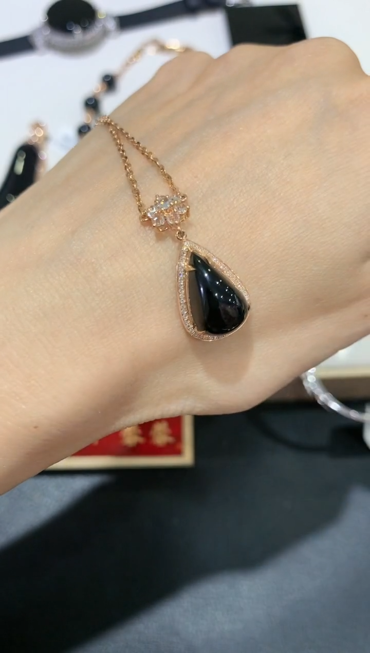 【闪购商品】翡翠吊坠(赠链)18K金镶嵌团购2