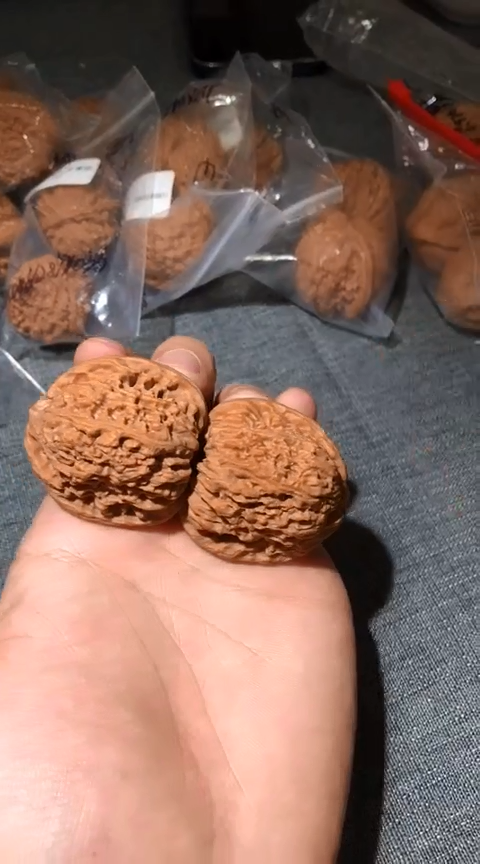 把件文玩核桃全品高炮拉丝蚂蚁纹南疆石40尺