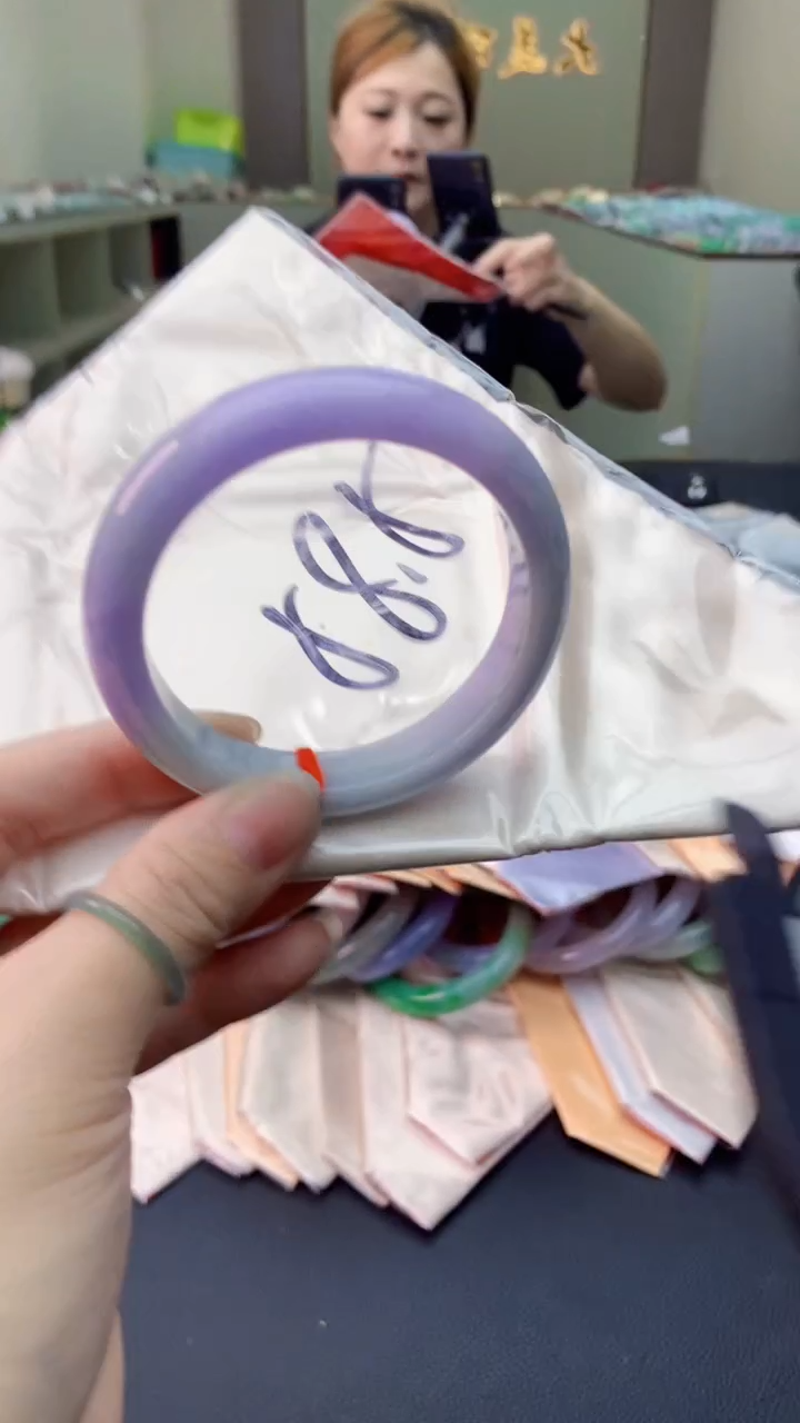 翡翠手镯未镶嵌0298136262