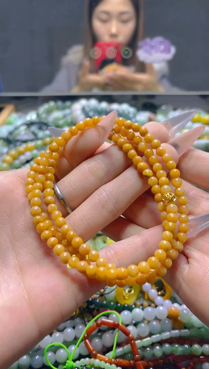 颈饰未镶嵌翡翠4MM