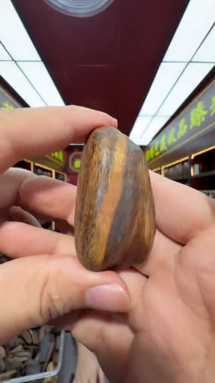 沉香吊坠多样性发一