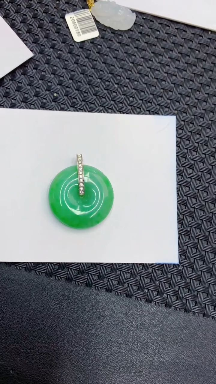 【闪购商品】翡翠颈饰18K金镶嵌            8