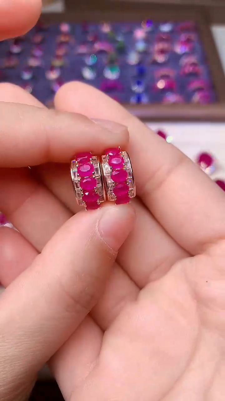 【闪购商品】红宝石耳饰银S925镶嵌00000