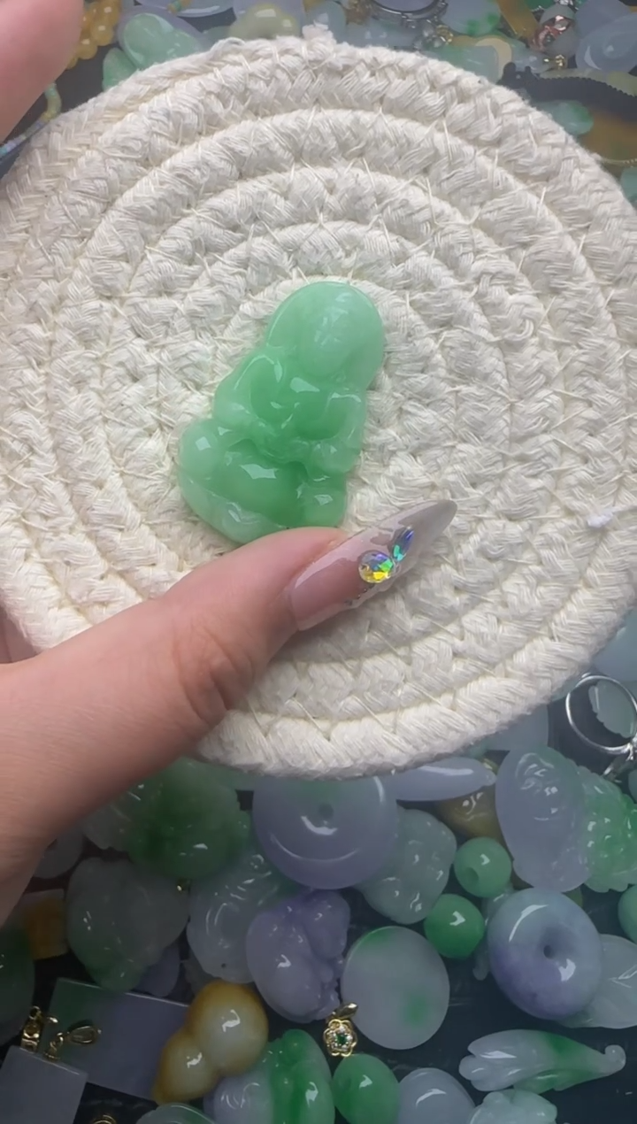 翡翠未镶嵌颈饰天然缅甸翡翠吊坠