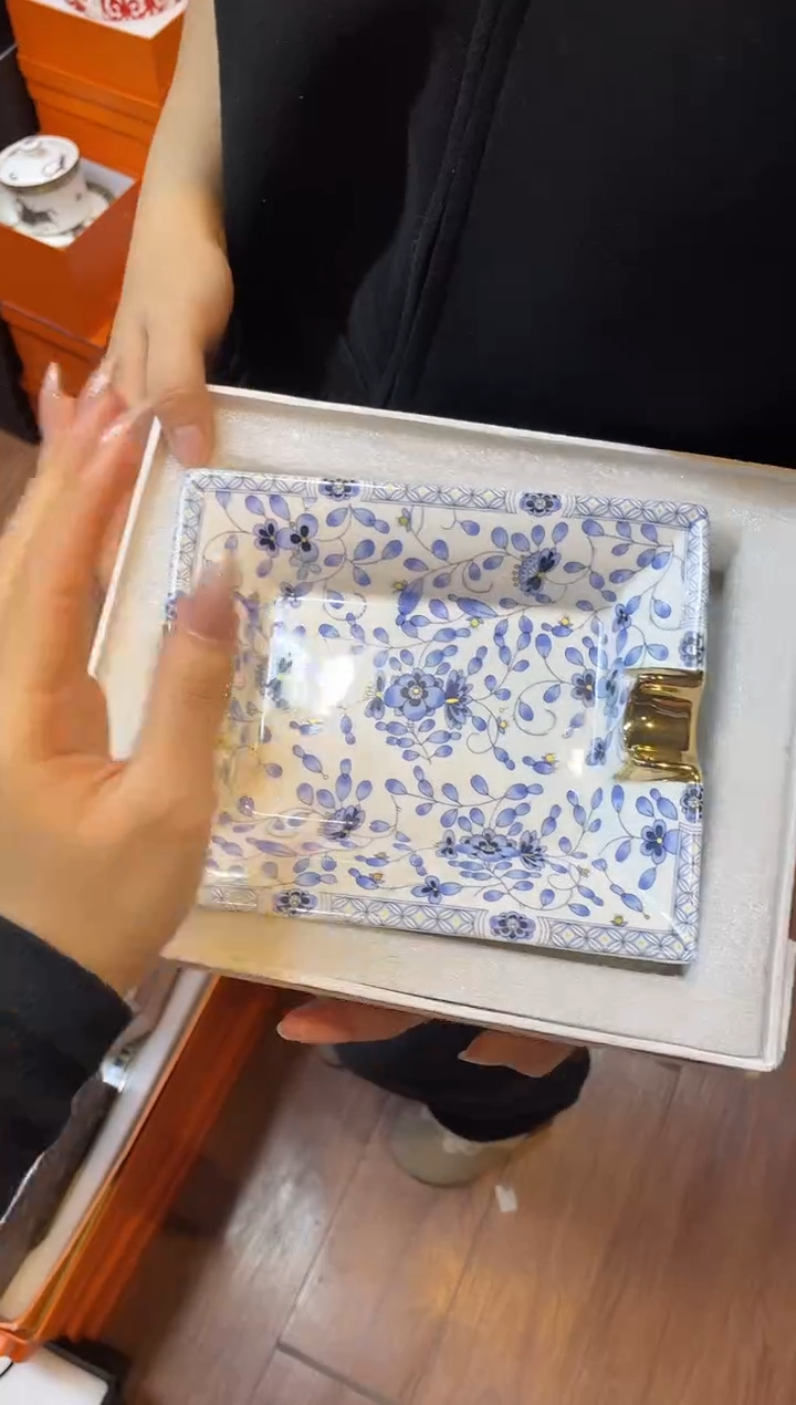 杯鸿辉家品牌瓷器，京东包邮！