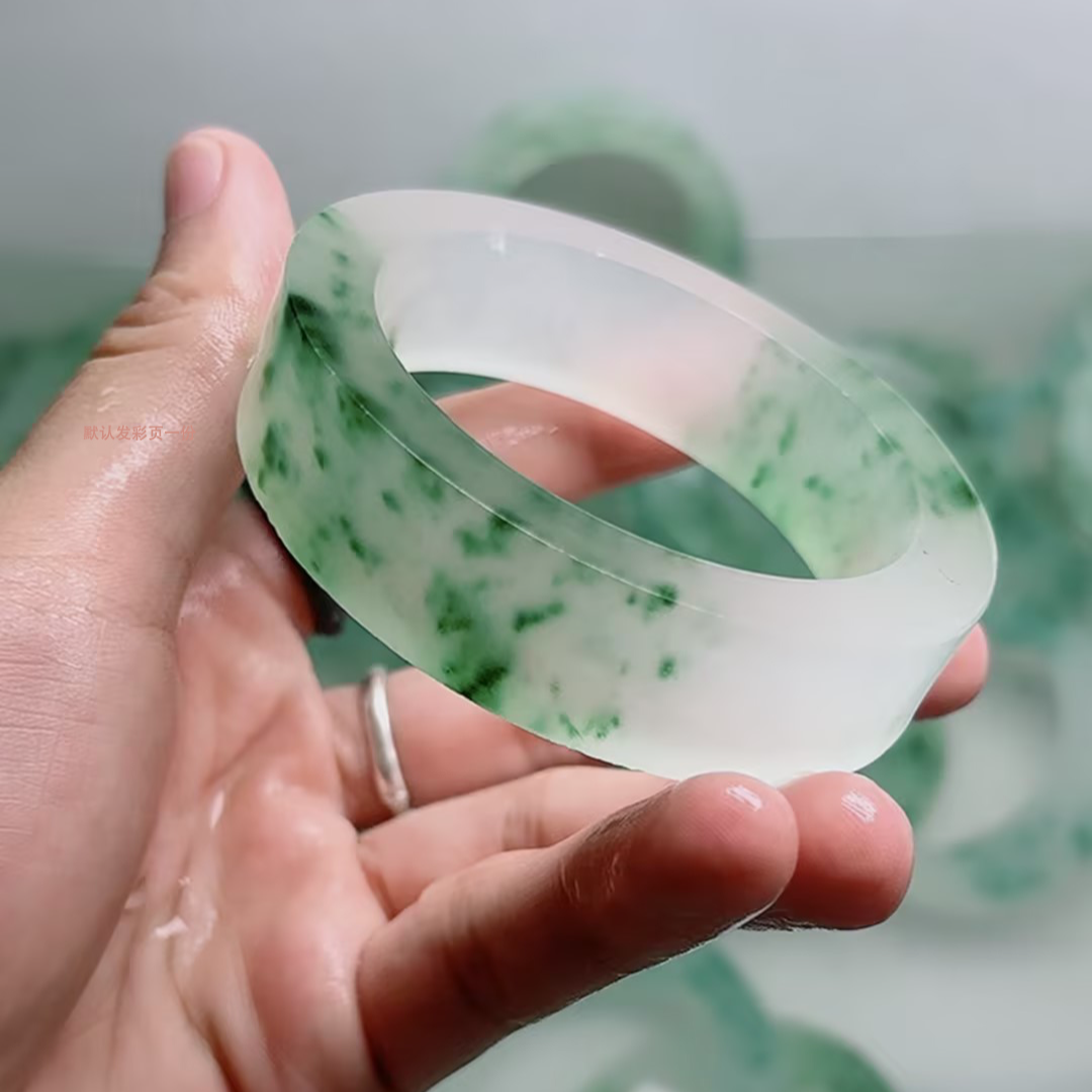 手镯女士圆条美人镯测量精美白手镯时尚发百搭镯子-发彩页