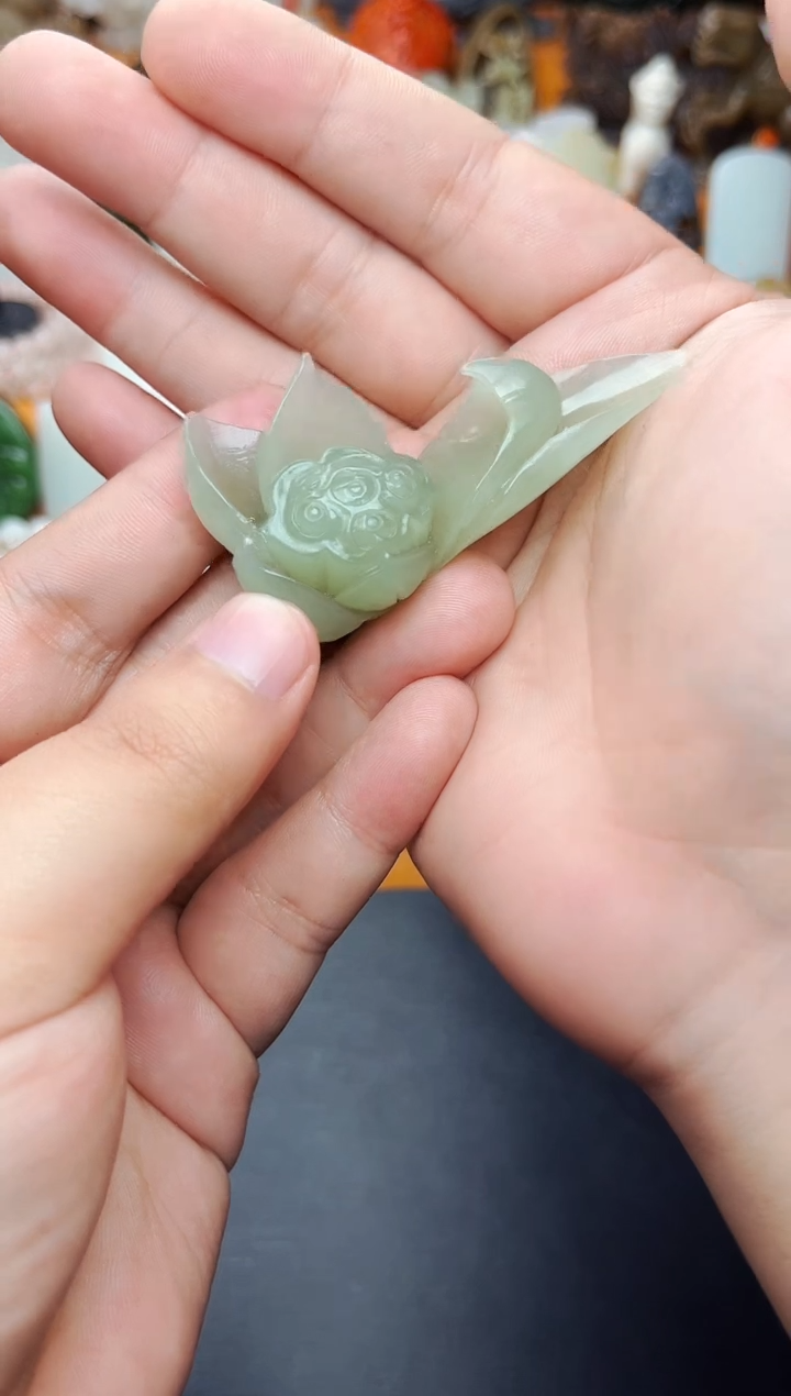【闪购商品】和田玉摆件未镶嵌莲花01