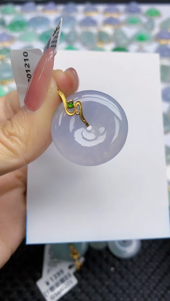 【闪购商品】翡翠挂件18K金镶嵌天然翡翠A货