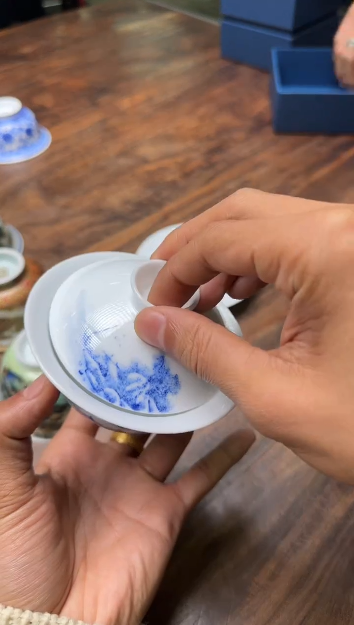 日**行九段烧 妙手青花 雪景山水三才盖碗