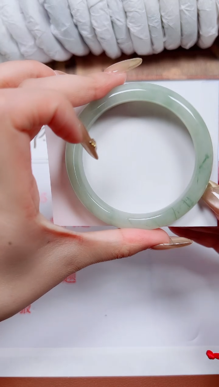 【闪购商品】石英质玉手镯未镶嵌K116-54.8