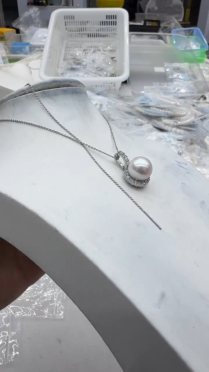 吊坠(赠链)未镶嵌淡水珍珠13-14mm 太阳花